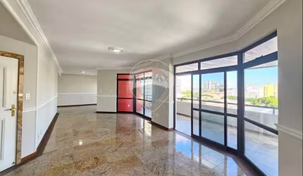 Apartamento exclusivo com 300m2, no centro, 4 suítes, documentado