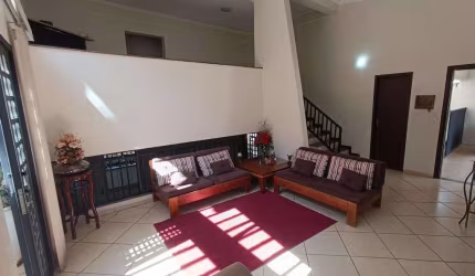 Sobrado à venda em Campinas, Vila Costa e Silva, com 4 suítes, com 327.87 m²
