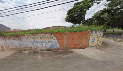 Terreno no Jardim Nova Europa com 434.5m²