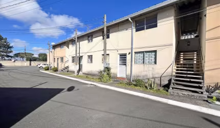 Apartamento com 2 quartos para alugar na Rua das Laranjeiras, 435, Jardim das Graças, Colombo, 40 m2 por R$ 800