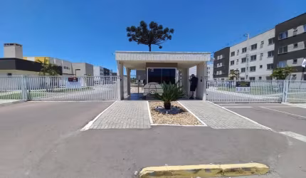 Apartamento com 2 quartos para alugar na Rua Maria Joaquina Vaz, 721, Jardim Itaqui, Campo Largo, 46 m2 por R$ 850