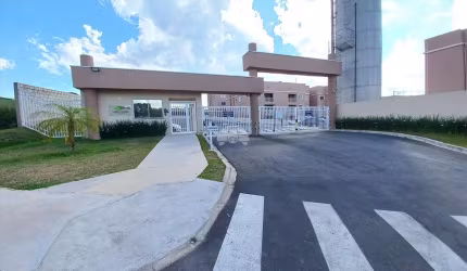 Apartamento com 2 quartos para alugar na Rua Atos dos Apóstolos, 98, Cristo Rei, Campo Largo, 49 m2 por R$ 760