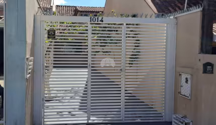 Casa com 3 quartos para alugar na Rua Desembargador James Portugal Macedo, 1014, Colônia Rio Grande, São José dos Pinhais, 100 m2 por R$ 2.500