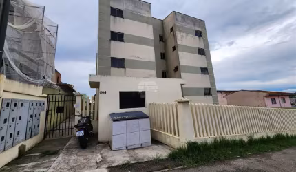 Apartamento com 3 quartos para alugar na Rua Cerro Azul, 504, Paloma, Colombo, 63 m2 por R$ 1.300