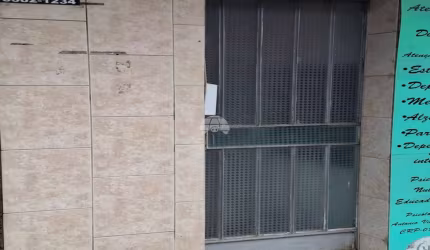 Ponto comercial para alugar na Rua Mendes Leitão, 2571, Centro, São José dos Pinhais, 50 m2 por R$ 2.250
