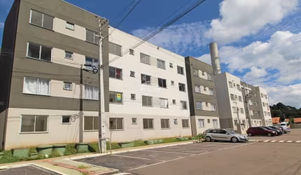 Apartamento com 2 quartos para alugar na Rua Maria Joaquina Vaz, 721, Jardim Itaqui, Campo Largo, 40 m2 por R$ 650