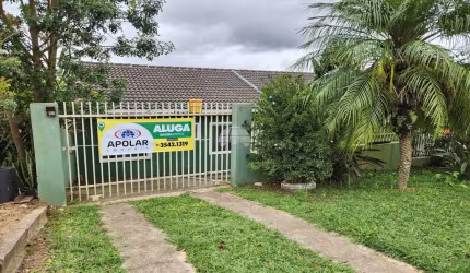 Casa com 3 quartos para alugar na Rua do Jacarandá, 97, Parque do Embu, Colombo, 55 m2 por R$ 1.600