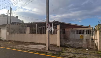 Casa com 4 quartos para alugar na Rua Pará, 689, Boneca do Iguaçu, São José dos Pinhais, 260 m2 por R$ 3.000
