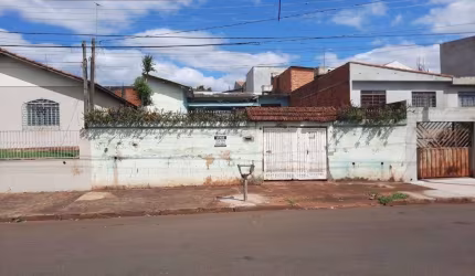 Casa 2 quartos - Ricardo