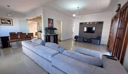 Casa com 3 dormitórios à venda, 171 m² por R$ 620.000,00 - Gayon - Londrina/PR