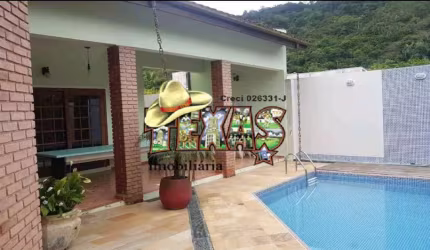 SOBRADO CONDOMÍNIO FECHADO EM CARAGUATATUBA