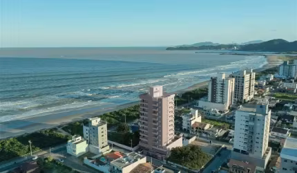 Apartamento em Centro  -  Navegantes