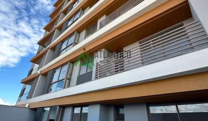 Apartamento com 02 Dormitórios,  01 SuÍte,  01 Vaga e com 130M², Centro, por R$ 850.000.  Imóvel Residencial em Navegantes/SC.