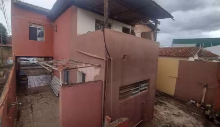 Sobrado com 7 dormitórios à venda, 330 m² por R$ 550.000,00 - São Cristóvão - Londrina/PR