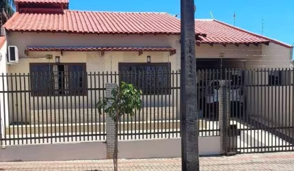 Casa com 3 dormitórios à venda, 149 m² por R$ 466.000,00 - Jardim das Palmeiras - Londrina/PR