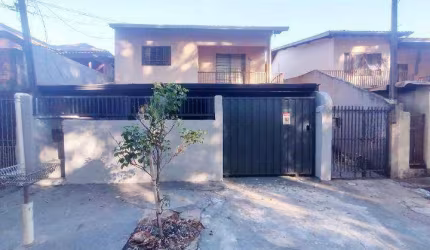 Sobrado com 4 dormitórios à venda, 180 m² por R$ 380.000,00 - Champagnat - Londrina/PR