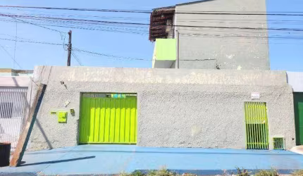 Casa com 3 dormitórios à venda, 180 m² por R$ 550.000,00 - Leonor - Londrina/PR
