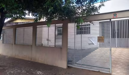 Casa com 2 dormitórios à venda, 104 m² por R$ 250.000,00 - Conjunto Semiramis Barros Braga - Londrina/PR
