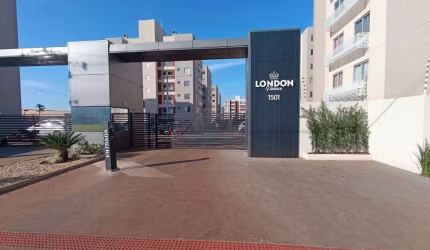 Apartamento com 2 dormitórios para alugar, 45 m² por R$ 1.200,00/mês - Jardim Maria Celina - Londrina/PR