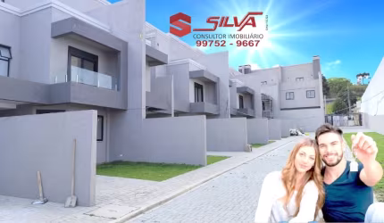 Sobrado Triplex  dentro do Condomínio c/132m² - c/ 02 Garagens  - 03 Qtos sendo 01 Suíte   - Terraço Gourmet Coberto c/ Churrasqueira - Uberaba - Curitiba