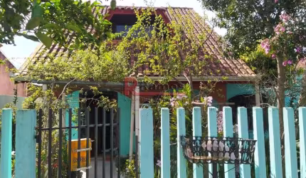 Casa com 3 quartos à venda na Travessa Cuba, 119, Nações, Fazenda Rio Grande por R$ 395.000