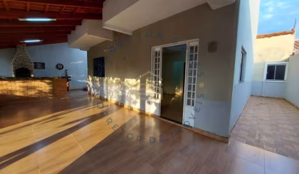 Casa para Venda em Caldas Novas, Estancia Itanhangá, 4 dormitórios, 2 suítes, 2 banheiros, 6 vagas
