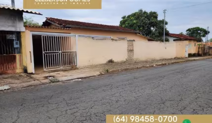 Casa para Venda em Caldas Novas, Estância dos Buritis, 3 dormitórios, 1 suíte, 1 banheiro, 1 vaga