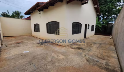 Casa para Venda em Caldas Novas, Estância Itaguaí, 2 dormitórios, 1 suíte, 1 banheiro, 1 vaga