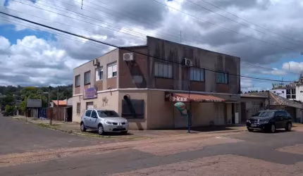 Casa Alvenaria e prédio residencial e comercial