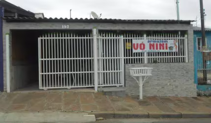 Casa de 72 metros quadrados no bairro Vargas com 2 quartos