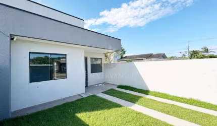 Casa em Piçarras - Guaratuba, PR