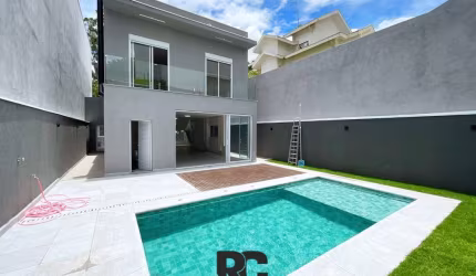 Sobrado com 3 dormitórios à venda, 250 m² por R$ 2.150.000,00 - Mosaico da Serra - Mogi das Cruzes/SP