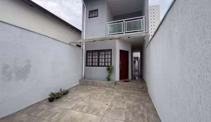 Sobrado com 3 dormitórios à venda, 164 m² por R$ 770.000,00 - Centro - Mogi das Cruzes/SP