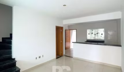 Casa com 3 dormitórios à venda, 72 m² por R$ 470.000,00 - Centro - Mogi das Cruzes/SP