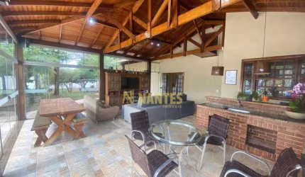 Casa com 2 suítes à venda, Terreno de 2500 m² - R$ 2.700.000 - Burle Marx - Londrina/PR