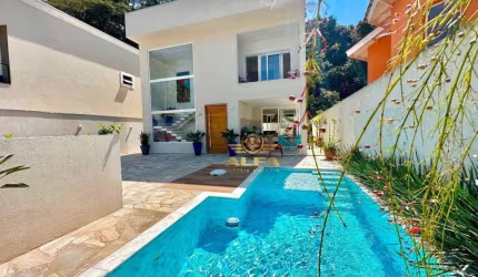 Casa à Venda no Pernambuco II em Guarujá | Alfa Imóveis Guarujá
