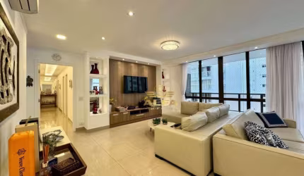 PERTO DO MAR - Apartamento com 5 quartos sendo 2 suítes, 2 vagas de garagem, Praia das Pitangueiras, Guarujá.