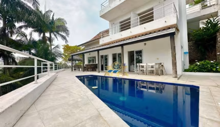 Casa à Venda na Enseada no Guarujá | Alfa Imóveis Guarujá