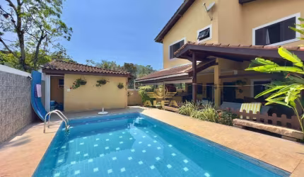 Casa à Venda no Pernambuco II em Guarujá | Alfa Imóveis Guarujá