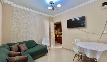 Apartamento à venda na Praia das Pitangueiras, centro do Guarujá, ótima localização próximo ao comércio da região e a 1 quadra do mar, imóvel amplo e
