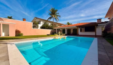 Casa à Venda no Acapulco em Guarujá | Alfa Imóveis Guarujá