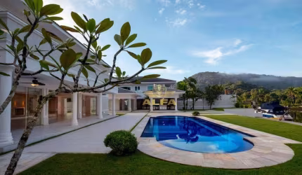 Casa à Venda na Marina Guarujá | Alfa Imóveis Guarujá
