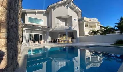 Casa à Venda no Acapulco em Guarujá | Alfa Imóveis