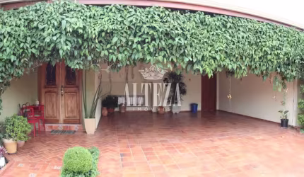 Casa com 3 quartos à venda na Vila Petrópolis, Atibaia , 401 m2 por R$ 2.250.000