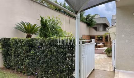 Casa em condomínio fechado com 3 quartos à venda na Rua Guajuvira, Vila Esperia ou Giglio, Atibaia por R$ 1.060.000