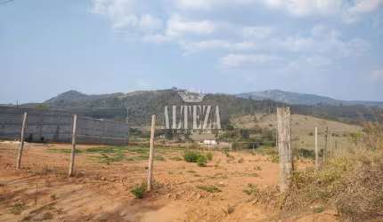 Terreno à venda no Itapetinga, Atibaia  por R$ 480.000
