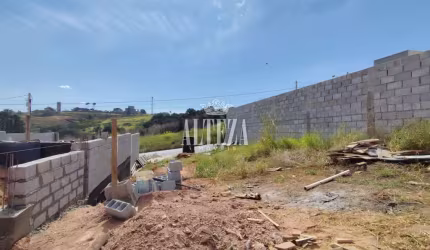 Terreno à venda no Conjunto Habitacional José Barnet Y Vives, Atibaia  por R$ 202.000