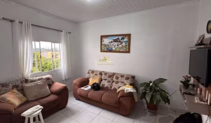 Casa com 2 quartos à venda na Rua Madre Silva, 289, Jardim Boa Vista, Campo Magro por R$ 300.000