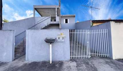 Casa com 3 quartos à venda na Rua Amazilio Lavall, 136, Jardim Florestal, Campo Largo por R$ 270.000