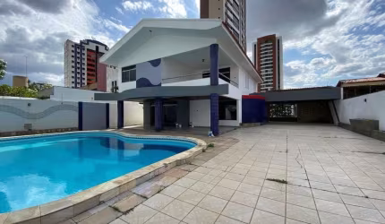 Casa com 4 dormitórios, 358 m² - venda por R$ 2.000.000,00 ou aluguel por R$ 10.000,00/mês - Santa Mônica - Feira de Santana/BA